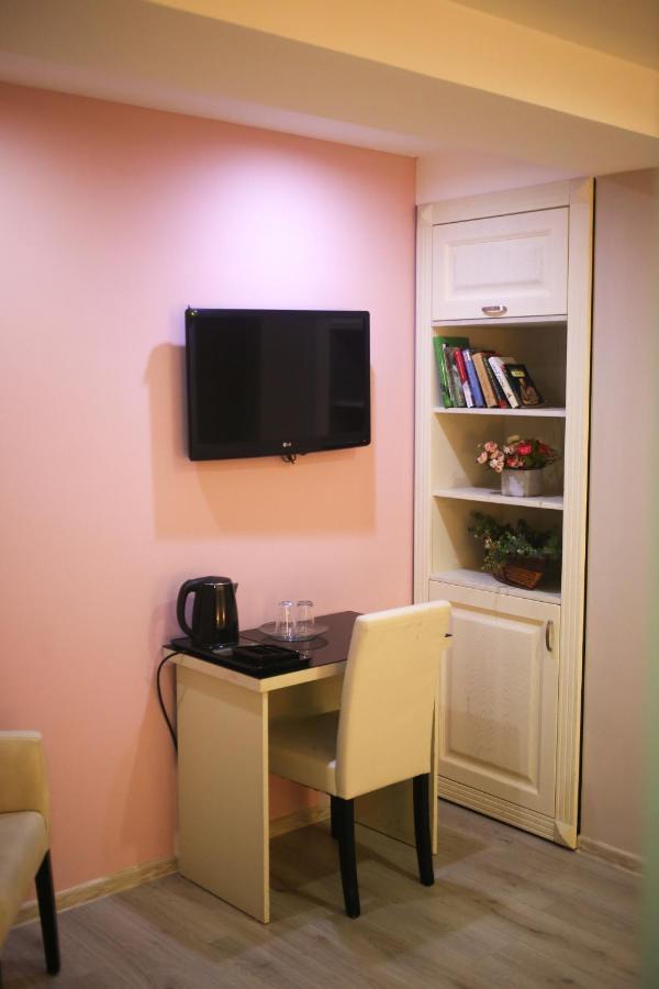 Dolabauri Hotel Tbilisi Esterno foto