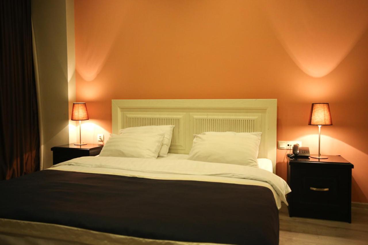 Dolabauri Hotel Tbilisi Esterno foto