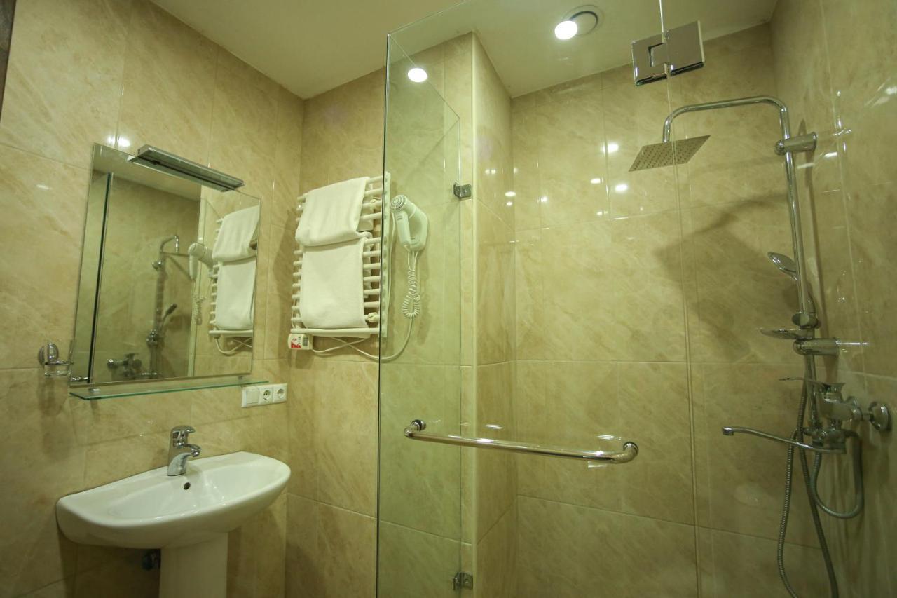 Dolabauri Hotel Tbilisi Esterno foto