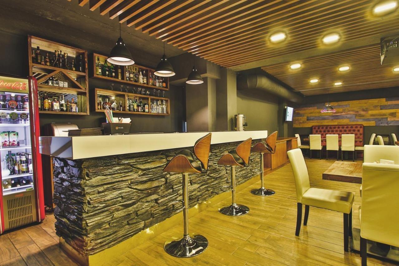 Dolabauri Hotel Tbilisi Esterno foto