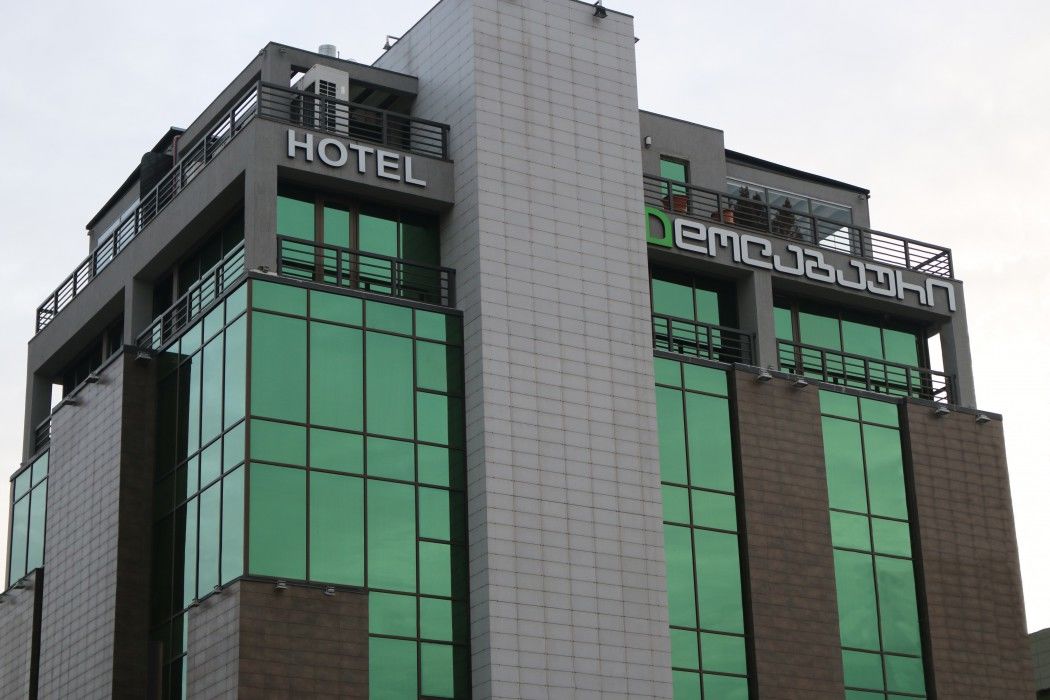 Dolabauri Hotel Tbilisi Esterno foto